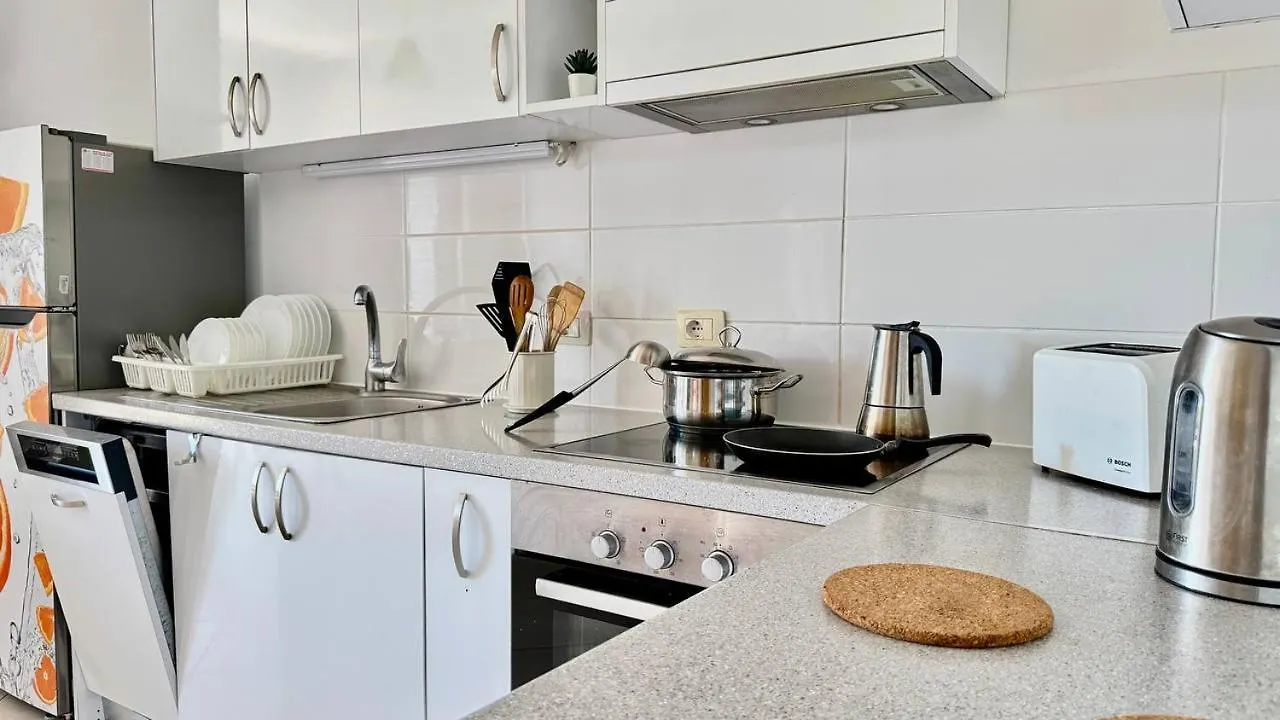 Orange Corner Apartment Sarandë 0*,  Albánie