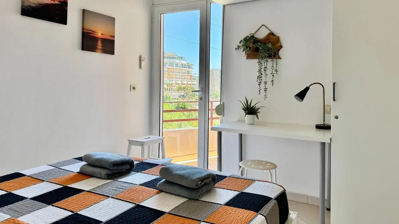Orange Corner Apartment Saranda 0*,