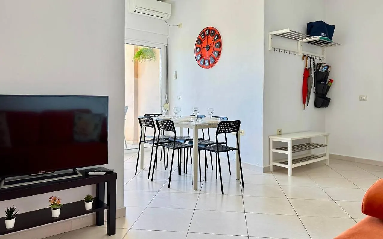Orange Corner Apartment Saranda